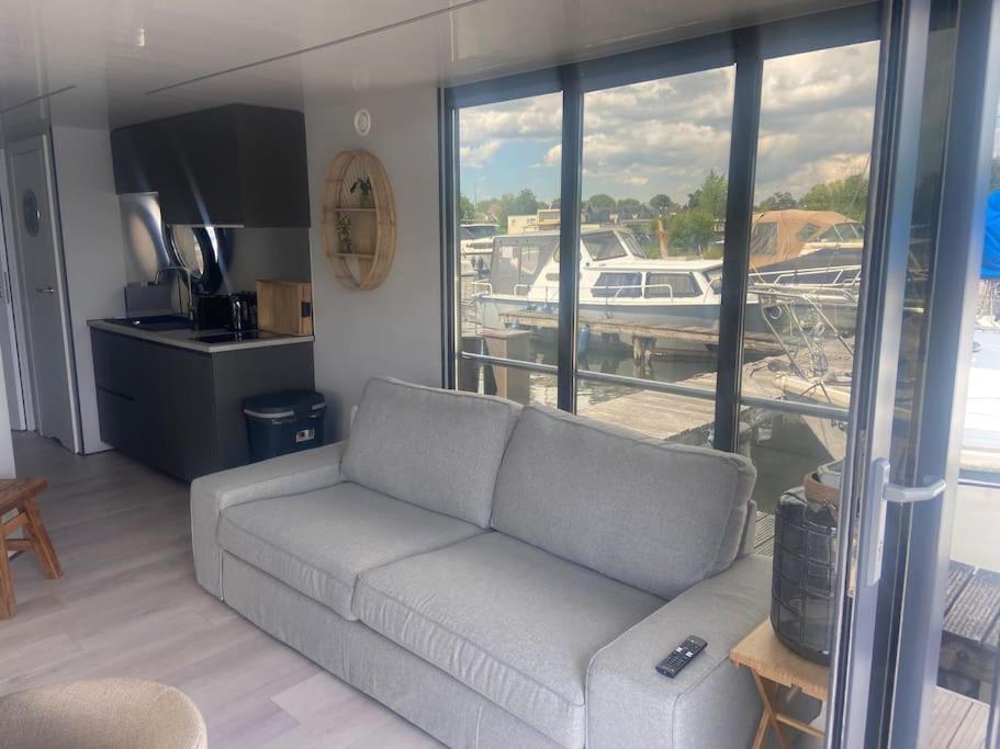 La Mare Houseboat Hotel Nederhorst den Berg Exterior foto